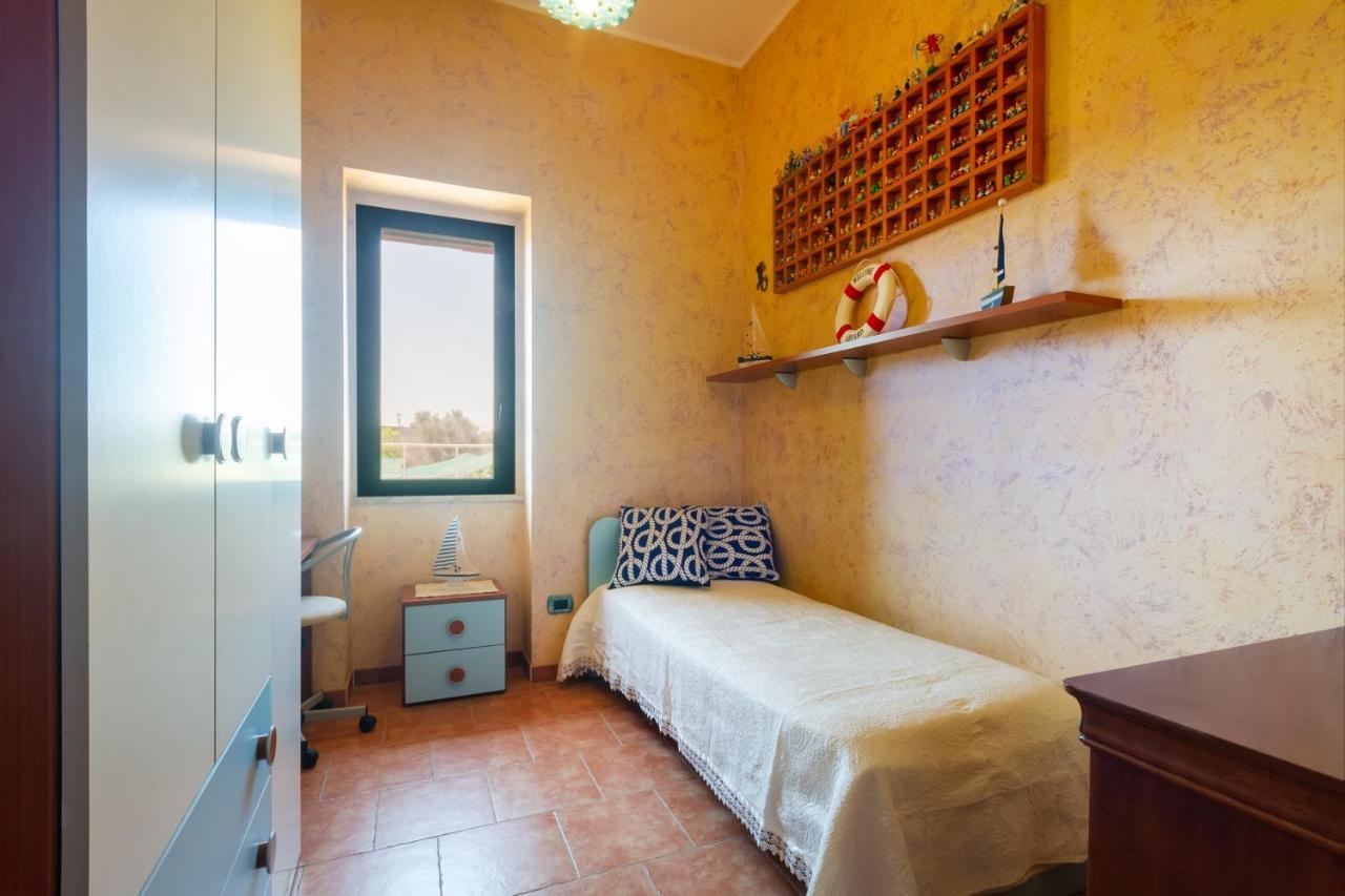 Air-Conditioned Villa In Porto Cesareo With Parking And Bicycles Exterior foto